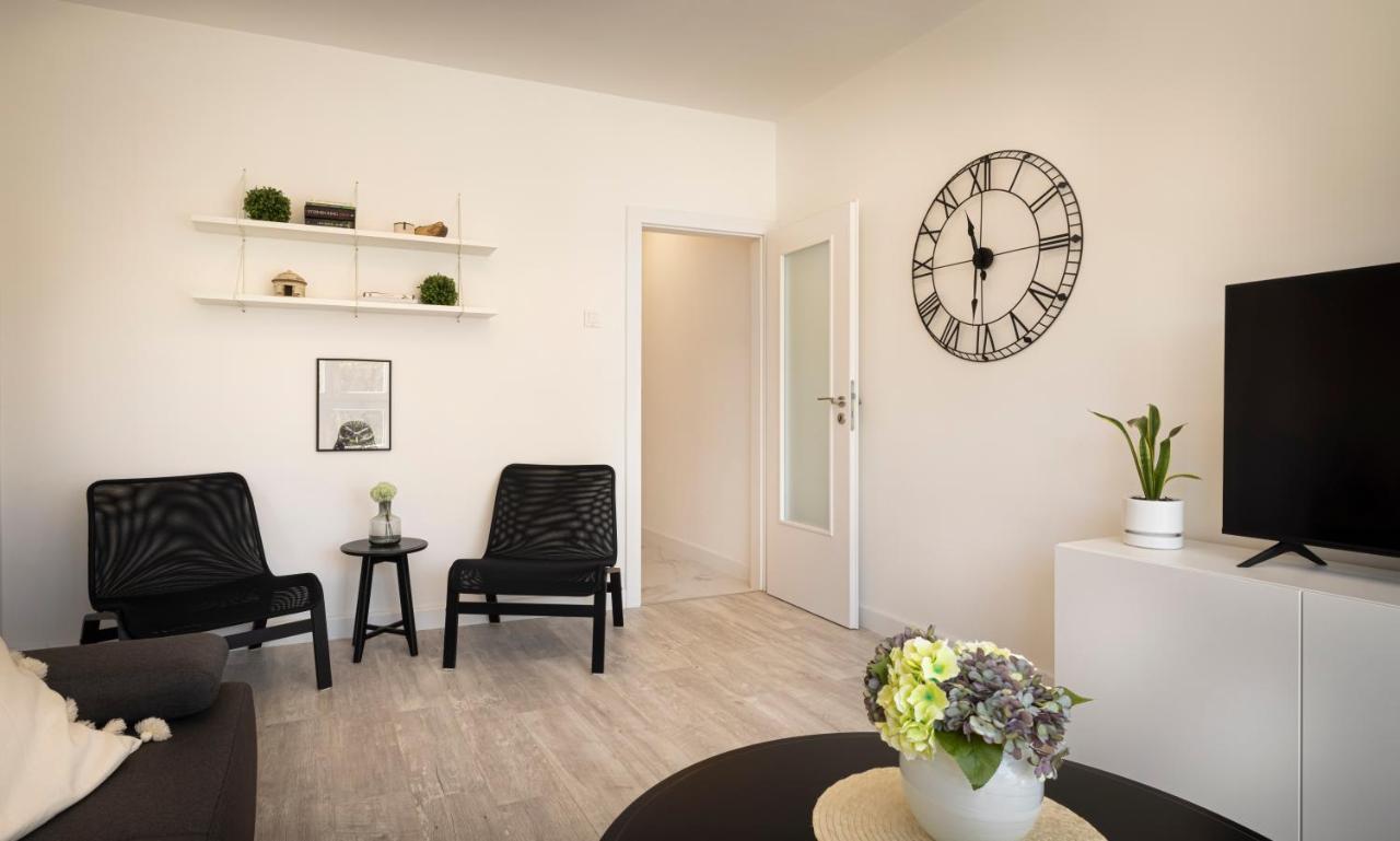 Bilini Castropola Apartment Exterior photo